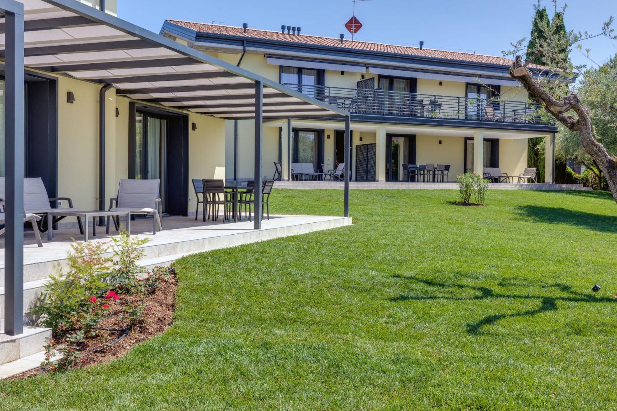 Oleandro Holiday Apartments Bardolino Exterior photo
